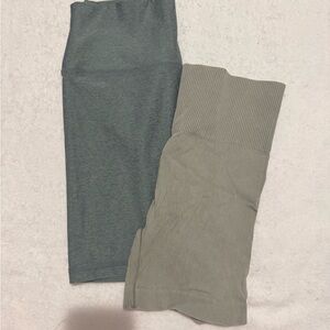 Two-Piece gym shorts green and blue